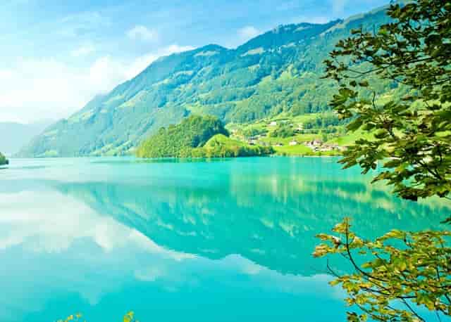 女生长胡子怎么回事？别着急去掉，明确原因再做决定