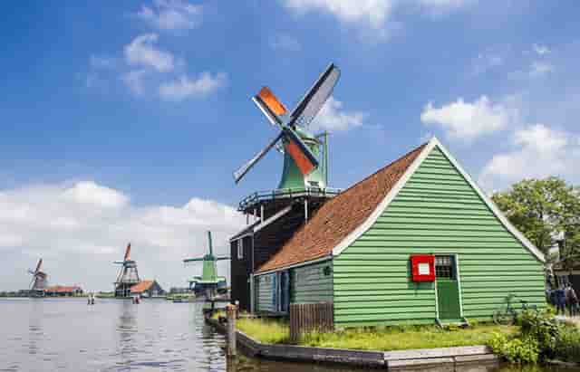 时尚穿搭技巧女2018(夏天时尚穿搭技巧)