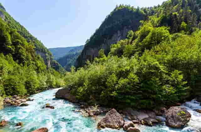 春季时尚巧搭衣的技巧