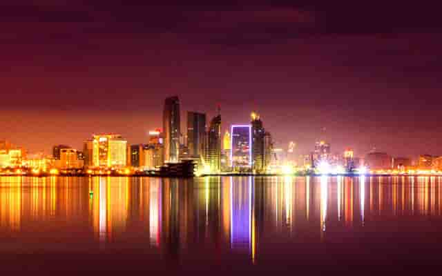 最早的电影和导演(李安导演最早的三部电影)